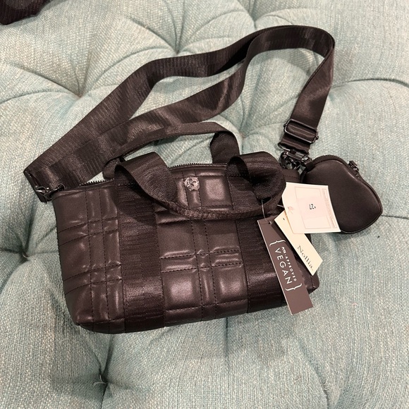 NWT NOLLIA Vegan Black Crossbody Bag - Picture 1 of 2